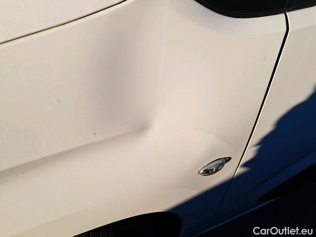  Citroen  Berlingo CITROEN  / 2018 / 4P / combi Talla M BlueHDi 100 LIVE (AC) #30