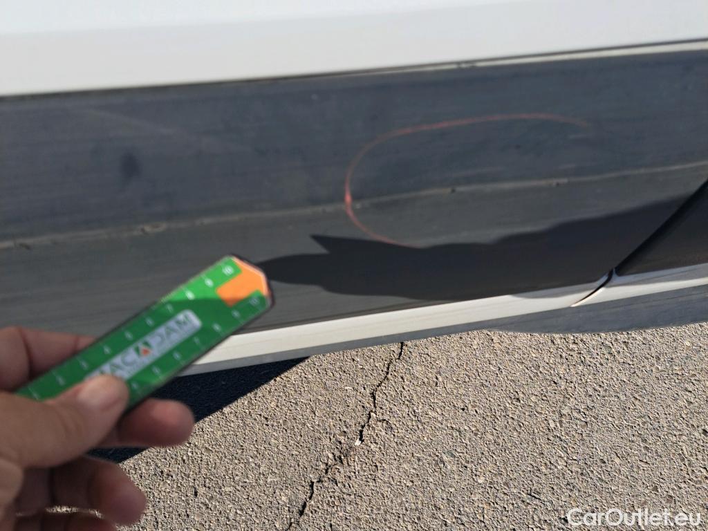  Ford  Transit FORD  / 2013 / 4P / furgón 350 96kW L3H2 Van Trend FWD #69