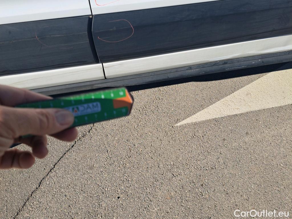  Ford  Transit FORD  / 2013 / 4P / furgón 350 96kW L3H2 Van Trend FWD #39