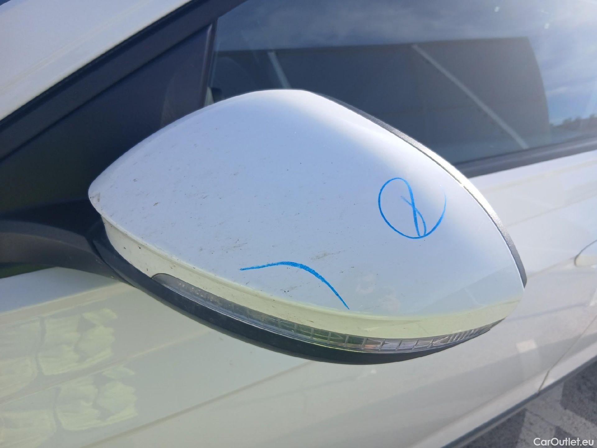  Volkswagen  Taigo VOLKSWAGEN  / 2021 / 5P / todoterreno Life 1.0 TSI 81kW (110CV) #16