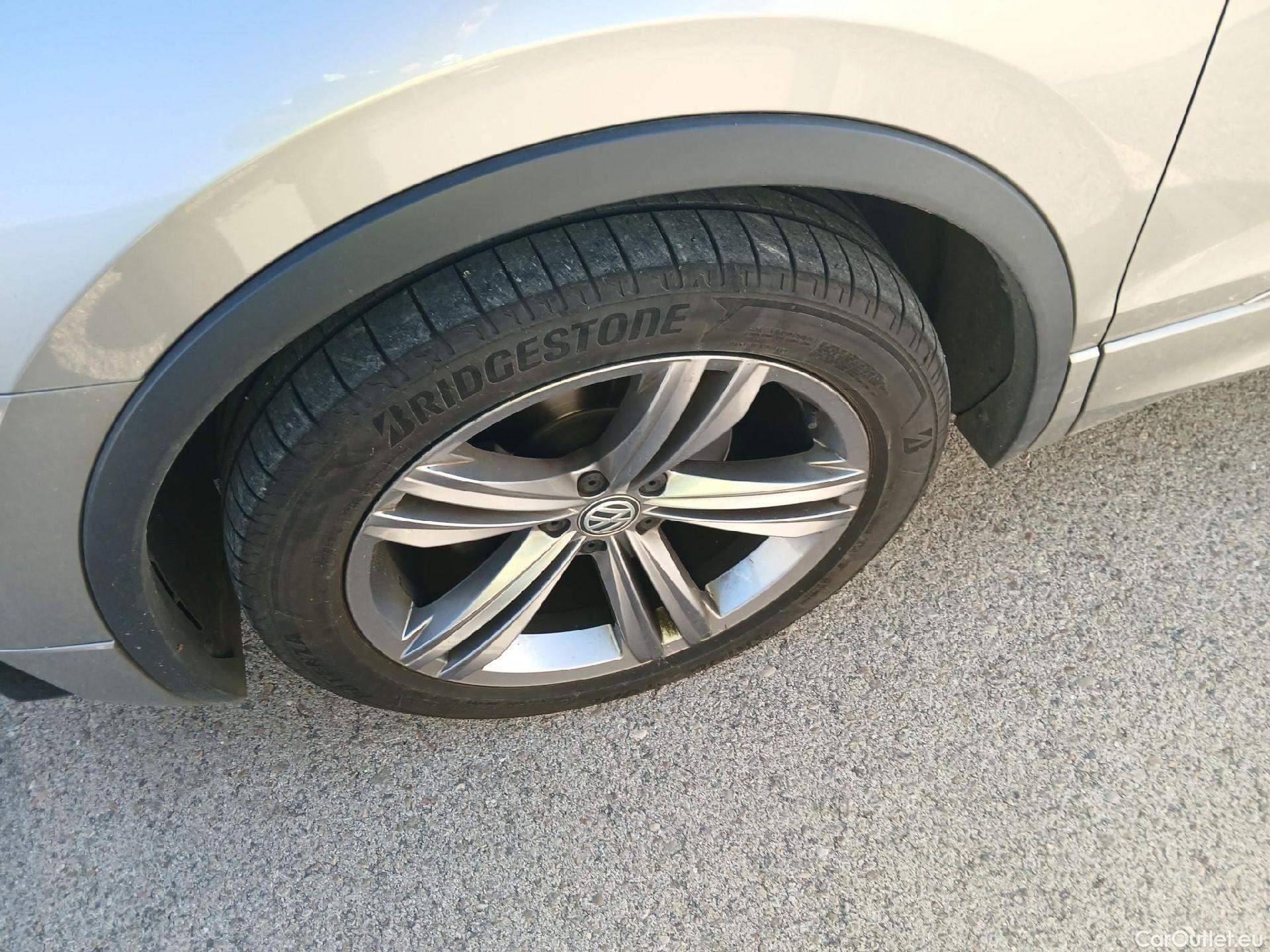  Volkswagen  Tiguan VOLKSWAGEN  / 2016 / 5P / todoterreno Advance 2.0 TDI 110kW (150CV) DSG #6