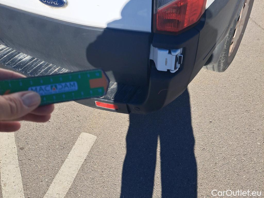  Ford  Transit FORD  / 2013 / 4P / furgón 350 96kW L3H2 Van Trend FWD #41