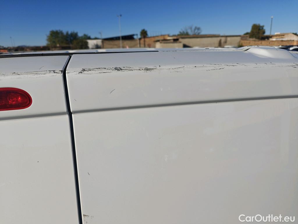  Opel  Vivaro OPEL  / 2019 / 4P / furgón 1.5 Diésel 74kW (100CV) M Std Express #18