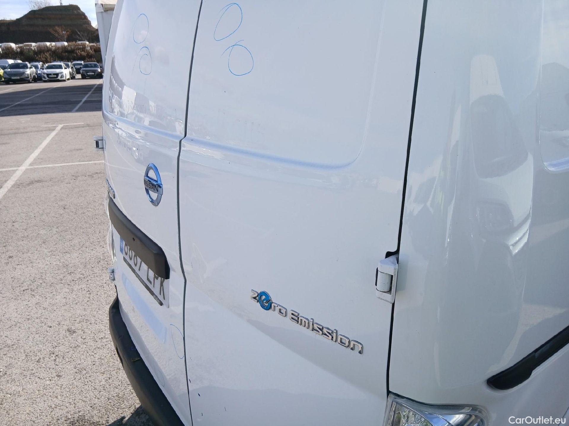  Nissan  NV200 NISSAN e- / 2009 / 5P / furgón Furgón 5p 40 kWh COMFORT #25