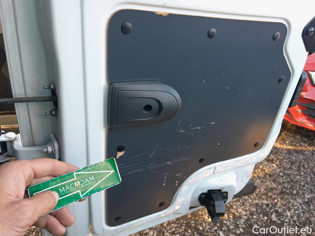  Renault  Kangoo RENAULT  Furgón/2013/3P/furgón derivado de turismo Profesional dCi 55 kW (75 CV) #51