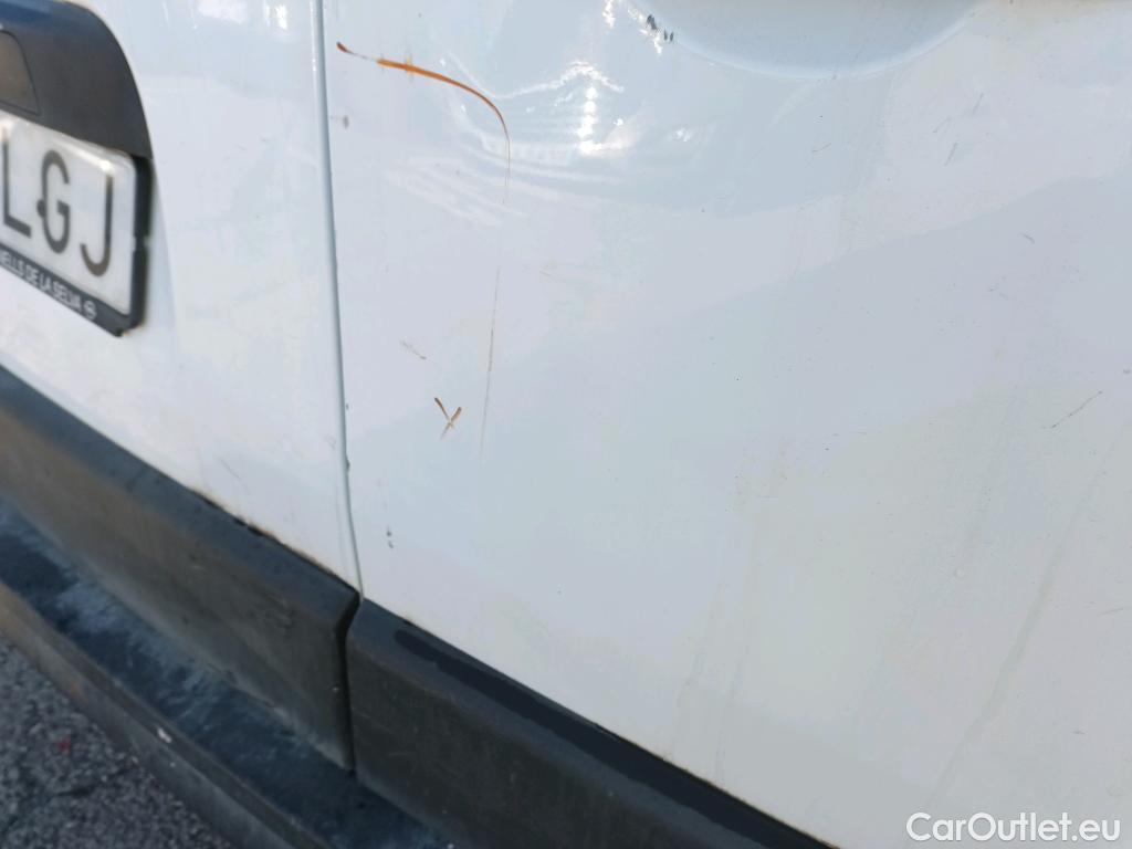  Opel  Movano OPEL  / 2019 / 4P / furgón 2.3 CDTI 99kW (135CV) L2 H2 F 3.5t #14