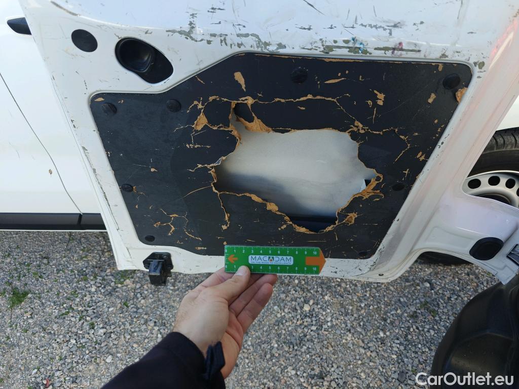  Opel  Vivaro OPEL  / 2019 / 4P / furgón 1.5 Diésel 74kW (100CV) M Std Express #13