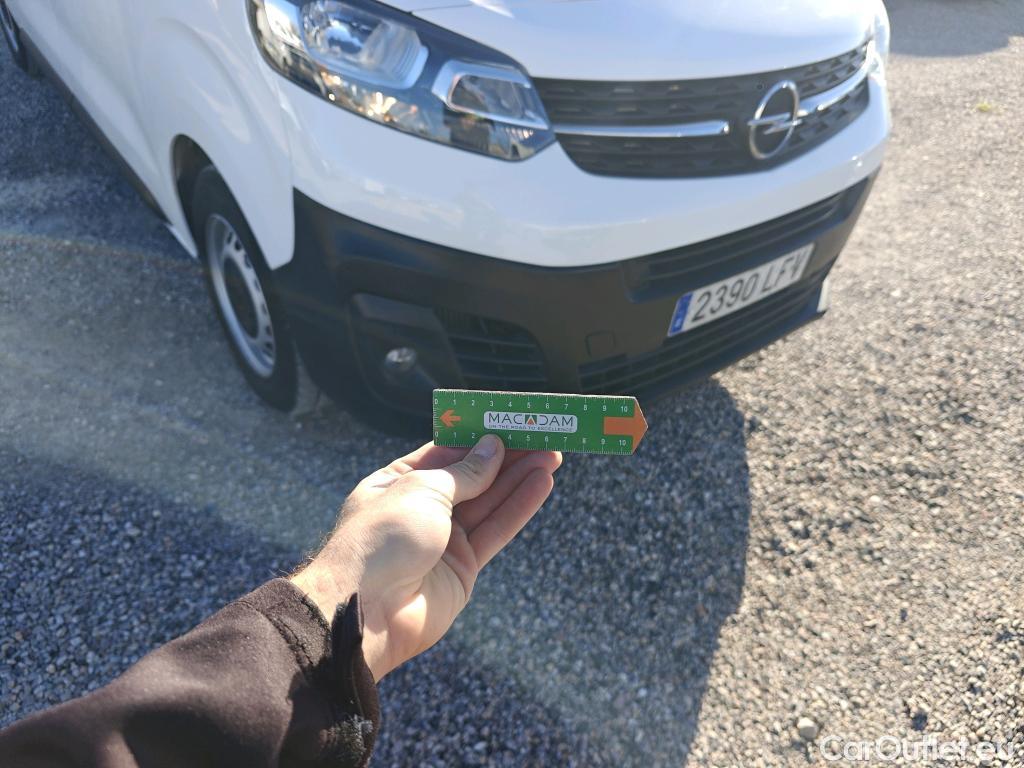  Opel  Vivaro OPEL  / 2019 / 4P / furgón 1.5 Diésel 74kW (100CV) M Std Express #41