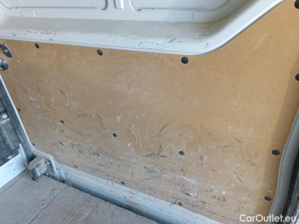  Opel  Movano OPEL  / 2019 / 4P / furgón 2.3 CDTI 99kW (135CV) L2 H2 F 3.5t #17