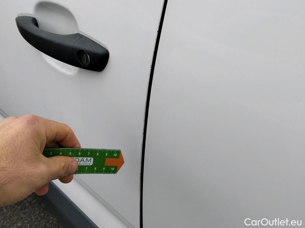  Peugeot  Partner PEUGEOT  / 2018 / 4P / furgón derivado de turismo Premium Standard 600kg BlueHDi 73kW #4