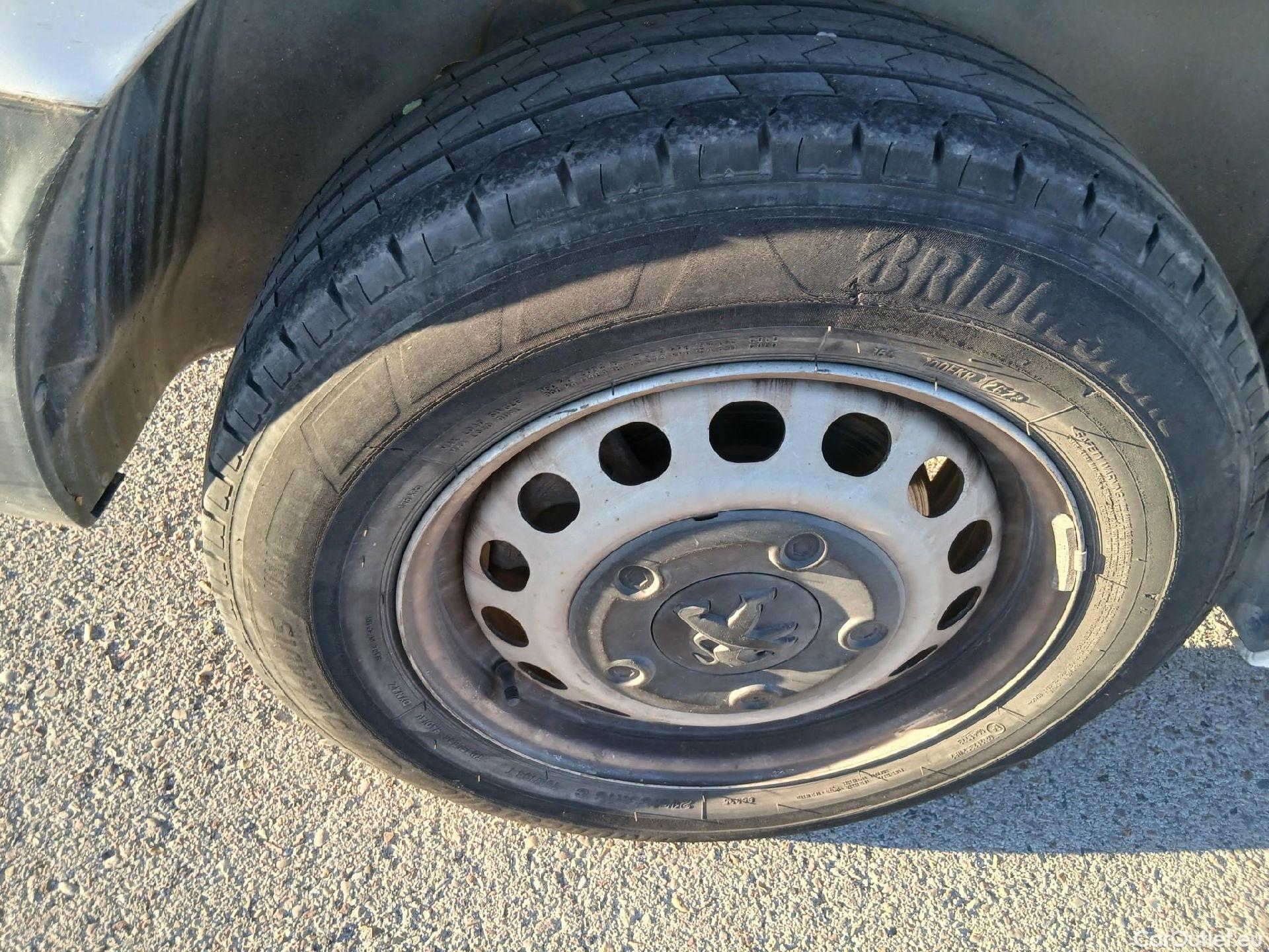  Peugeot  Expert PEUGEOT  Furgón Pro 2.0 BlueHDi 120 S&S Standard #12