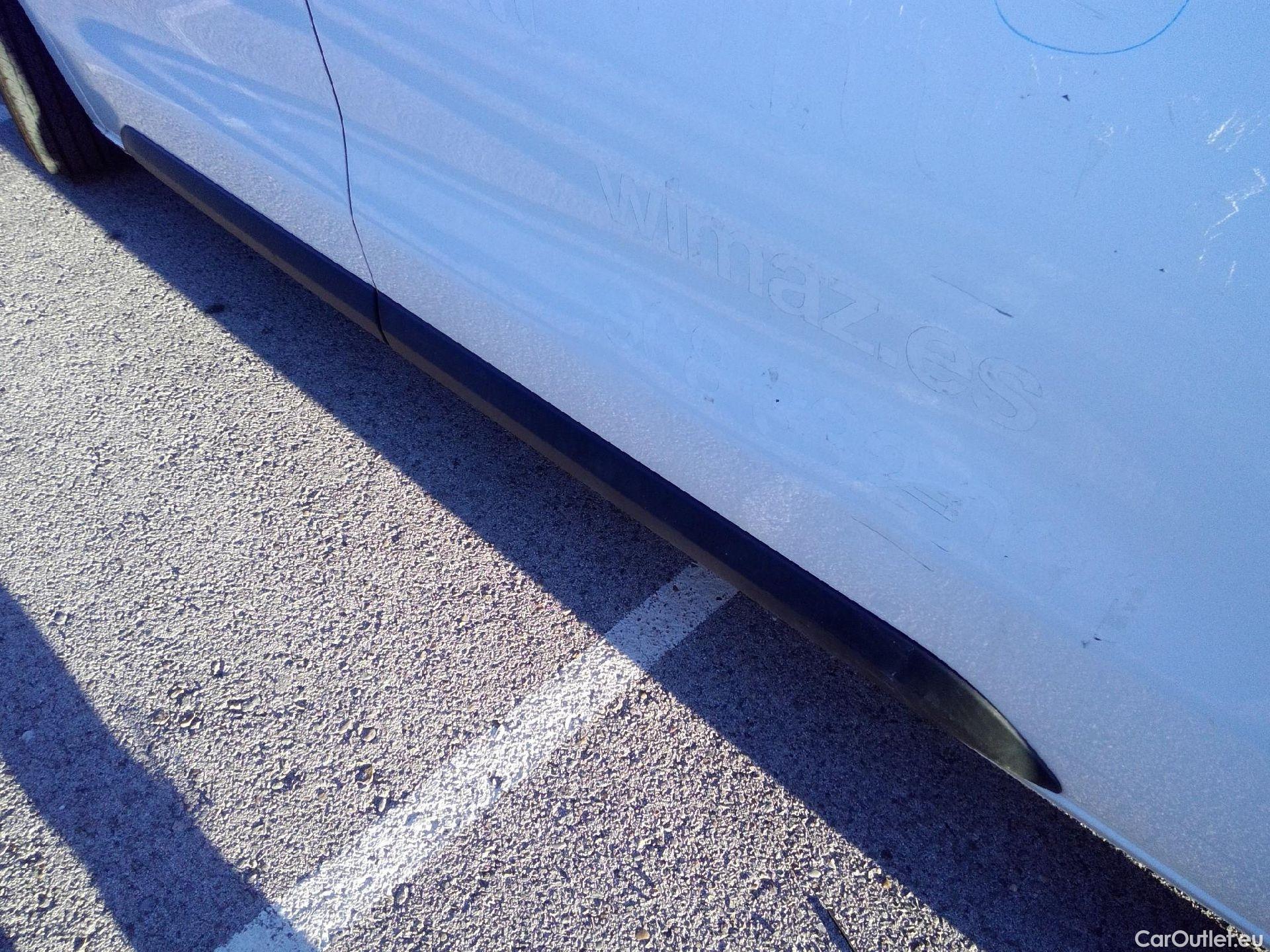  Peugeot  Expert PEUGEOT  Furgón Pro 2.0 BlueHDi 120 S&S Standard #48