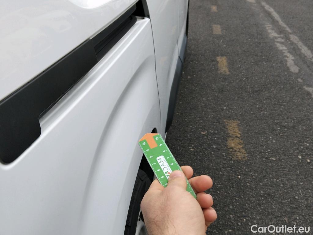  Peugeot  Partner PEUGEOT  / 2018 / 4P / furgón derivado de turismo Premium Standard 600kg BlueHDi 73kW #24