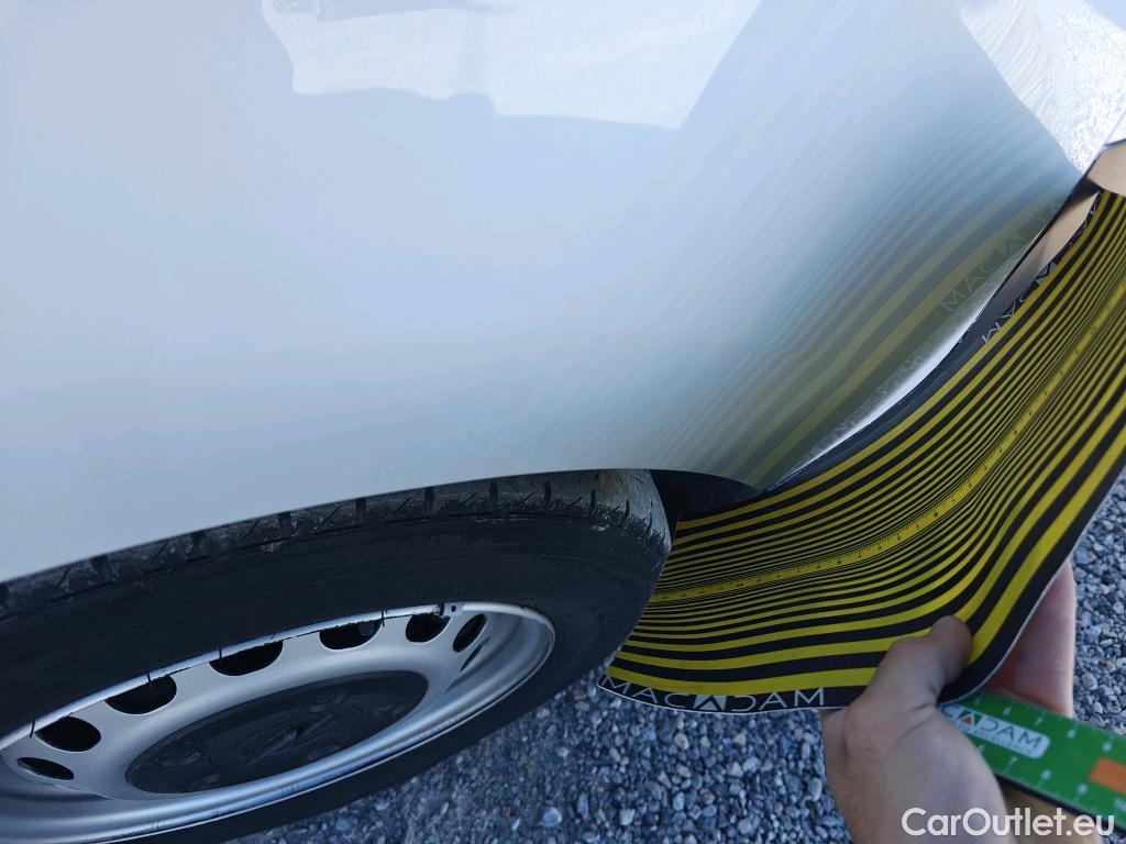  Opel  Vivaro OPEL  / 2019 / 4P / furgón 1.5 Diésel 74kW (100CV) M Std Express #61