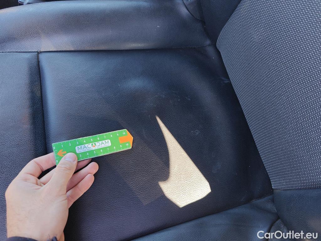  Opel  Vivaro OPEL  / 2019 / 4P / furgón 1.5 Diésel 74kW (100CV) M Std Express #36