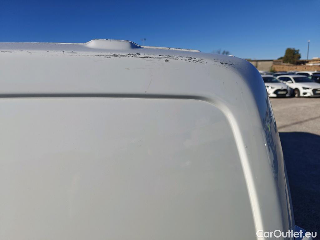  Opel  Vivaro OPEL  / 2019 / 4P / furgón 1.5 Diésel 74kW (100CV) M Std Express #19