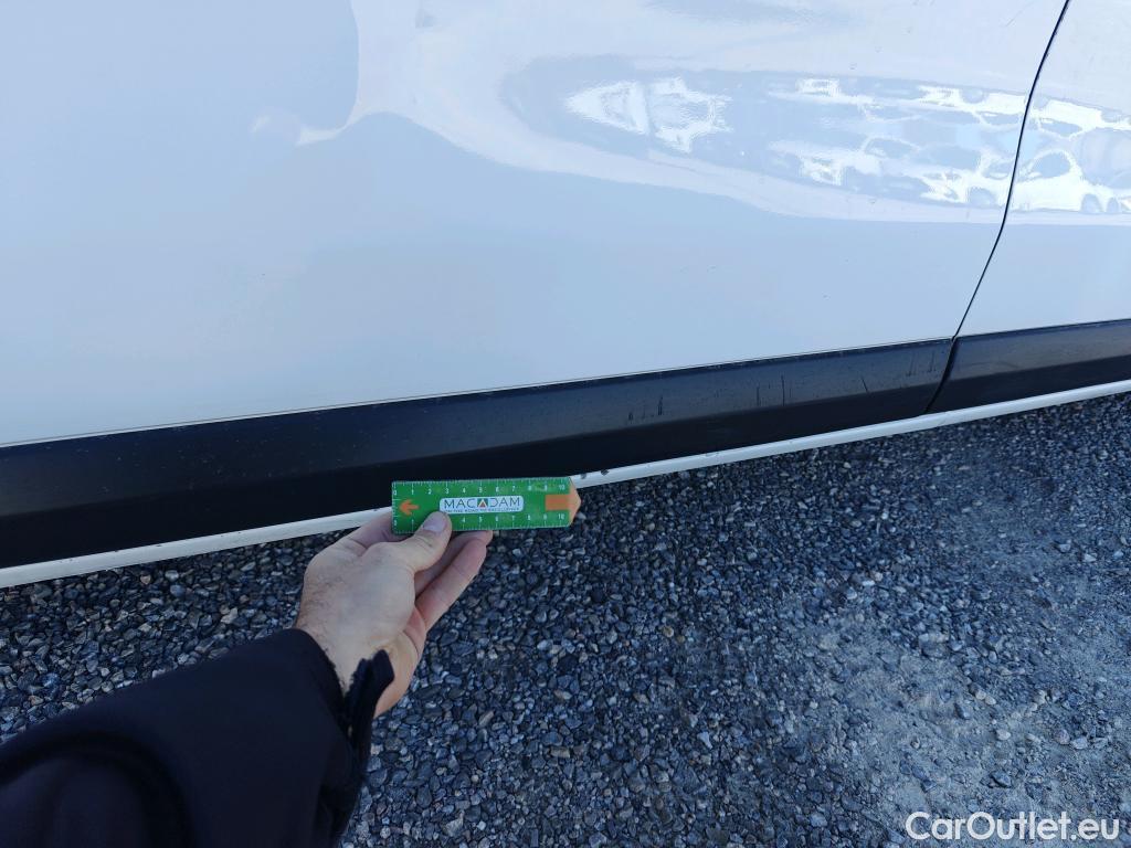  Opel  Vivaro OPEL  / 2019 / 4P / furgón 1.5 Diésel 74kW (100CV) M Std Express #52