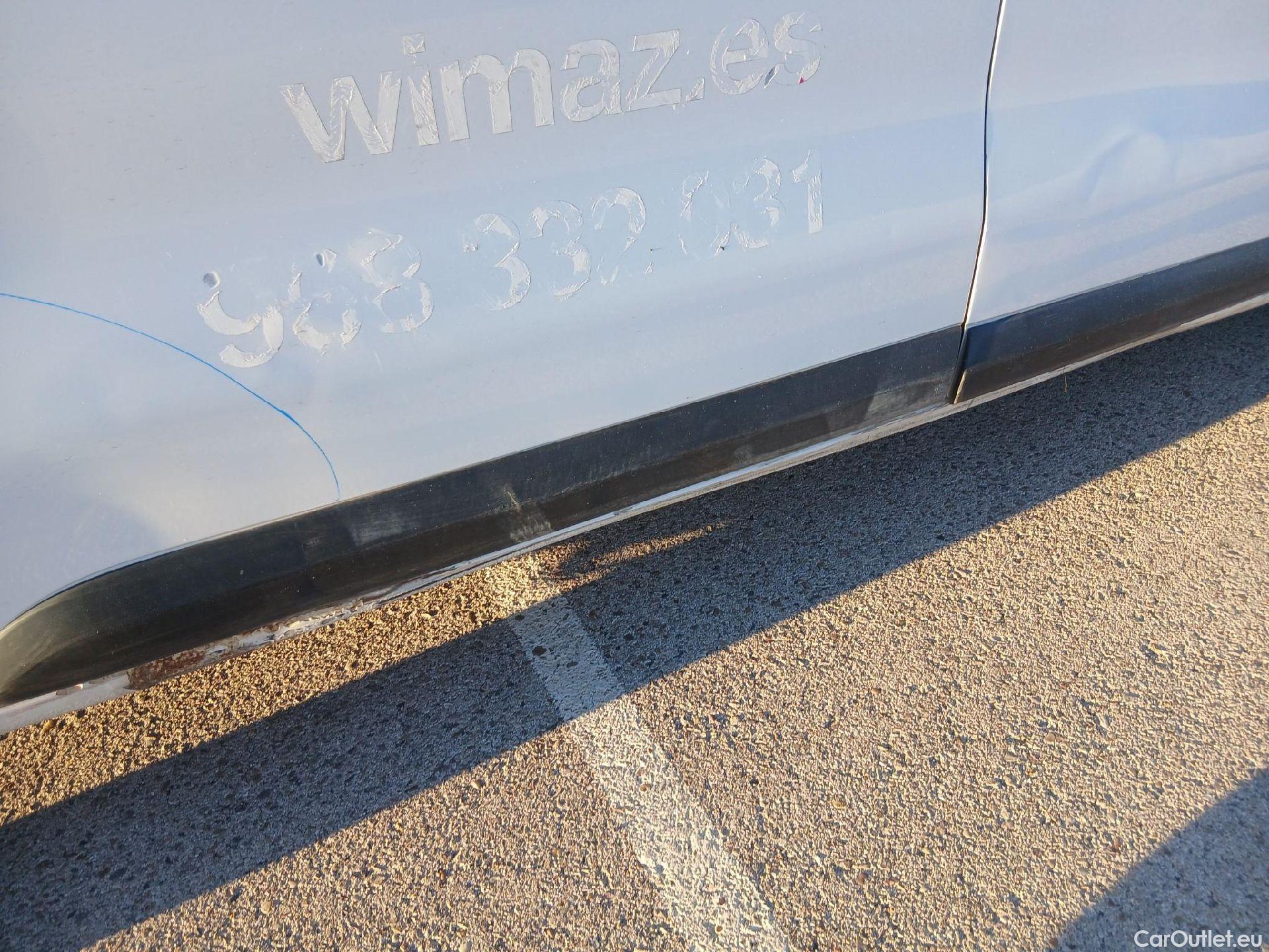  Peugeot  Expert PEUGEOT  Furgón Pro 2.0 BlueHDi 120 S&S Standard #41