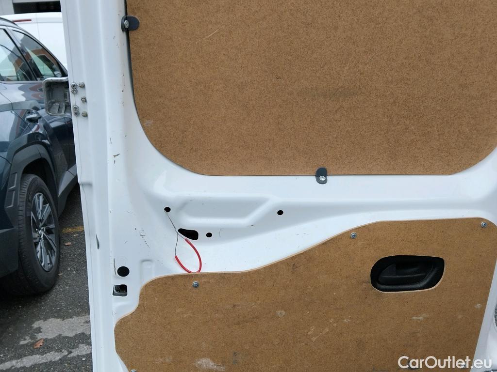  Peugeot  Partner PEUGEOT  / 2018 / 4P / furgón derivado de turismo Premium Standard 600kg BlueHDi 73kW #28