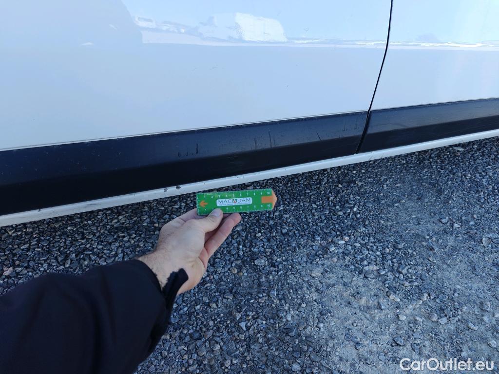  Opel  Vivaro OPEL  / 2019 / 4P / furgón 1.5 Diésel 74kW (100CV) M Std Express #58