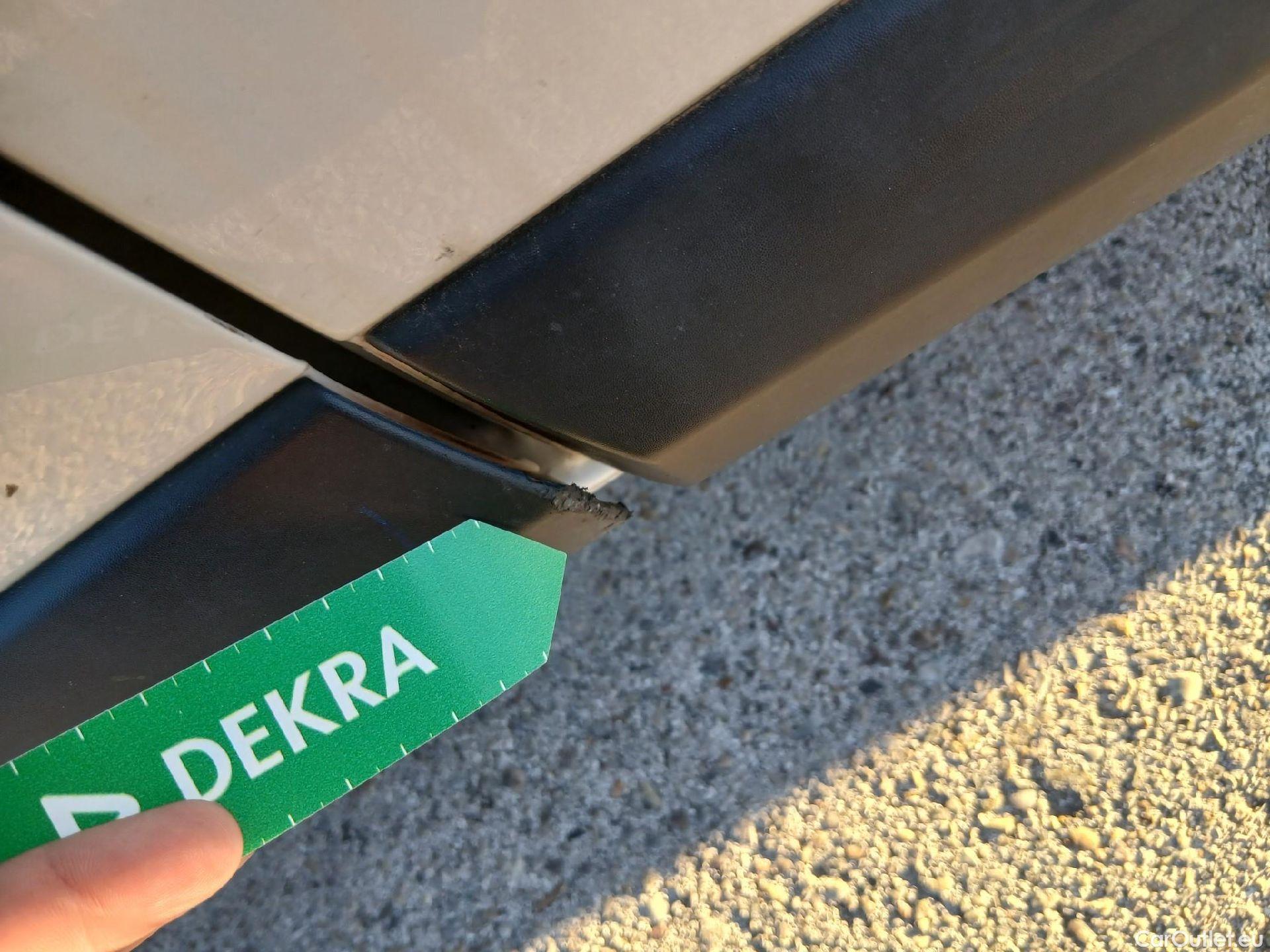  Peugeot  Expert PEUGEOT  Furgón Pro 2.0 BlueHDi 120 S&S Standard #26