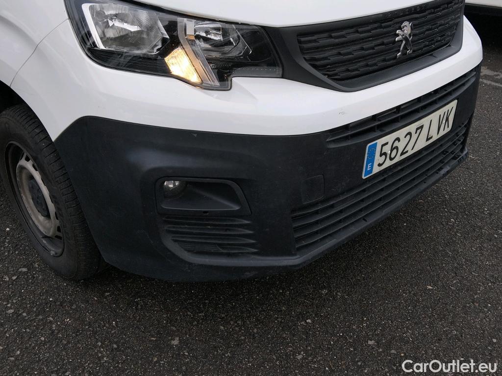  Peugeot  Partner PEUGEOT  / 2018 / 4P / furgón derivado de turismo Premium Standard 600kg BlueHDi 73kW #11