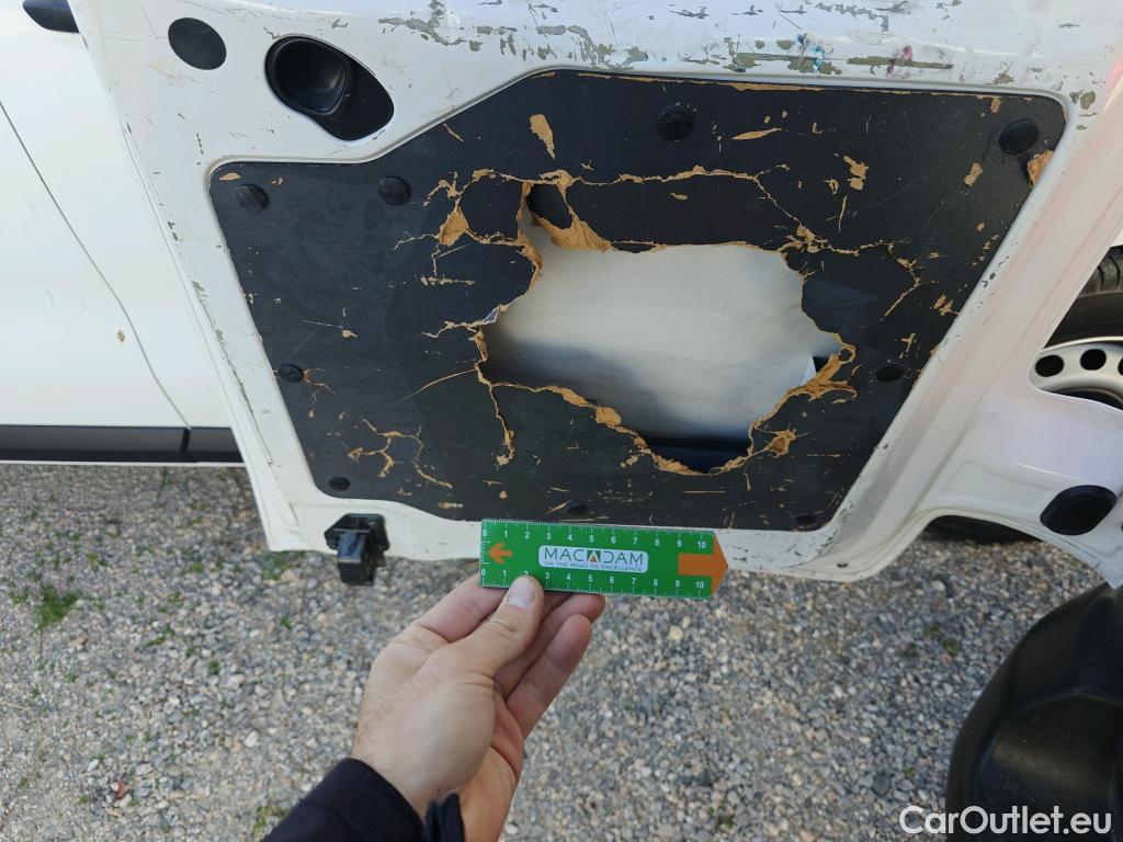  Opel  Vivaro OPEL  / 2019 / 4P / furgón 1.5 Diésel 74kW (100CV) M Std Express #12