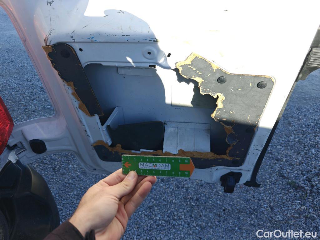  Opel  Vivaro OPEL  / 2019 / 4P / furgón 1.5 Diésel 74kW (100CV) M Std Express #10