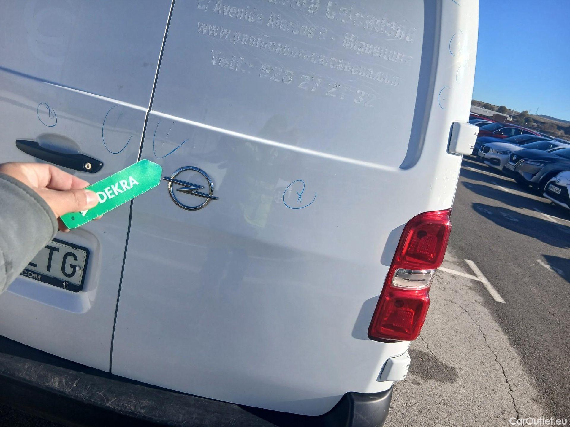  Opel  Vivaro OPEL  / 2019 / 4P / furgón 1.5 Diésel 74kW(100CV)M Std Exp #38