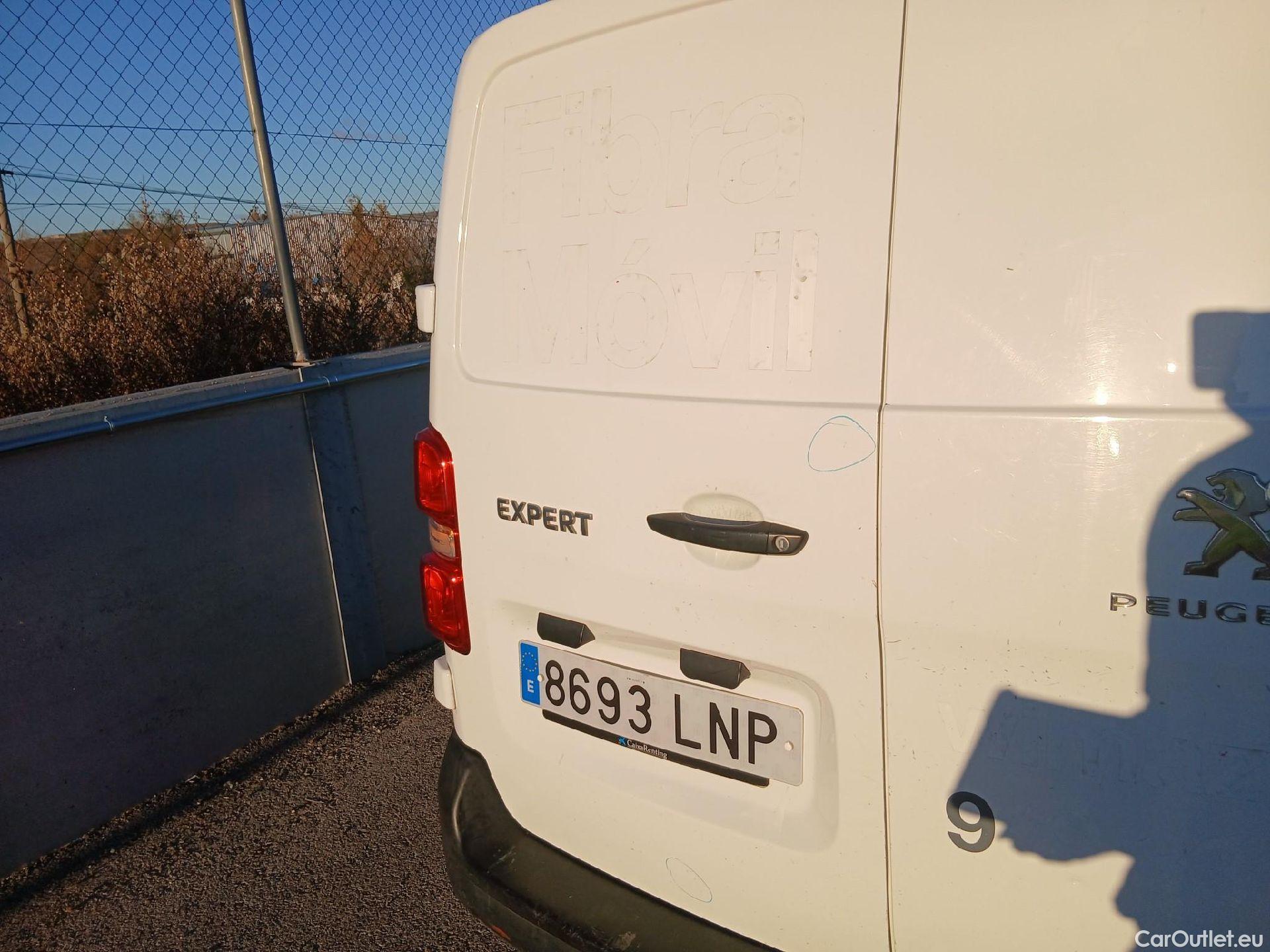  Peugeot  Expert PEUGEOT  Furgón Pro 2.0 BlueHDi 120 S&S Standard #31