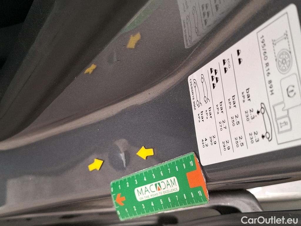  Citroen  C3  Aircross Shine Business 1.2 PureTech 130CV BVA6 E6d #44