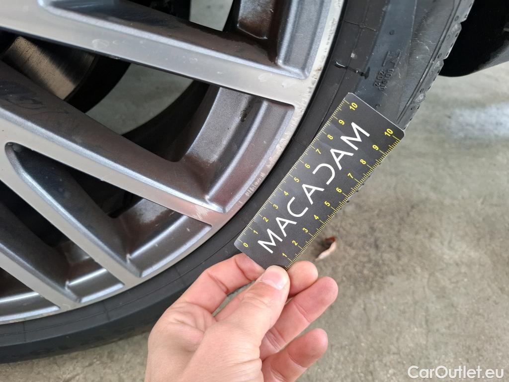  Mercedes  CLA-Klasse MERCEDES-BENZ CLA Coupe  2019  4P  Coupé CLA 180 d Business Line BA8 #36