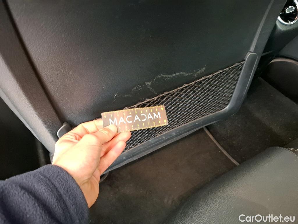  Mercedes  CLA-Klasse MERCEDES-BENZ CLA Coupe  2019  4P  Coupé CLA 180 d Business Line BA8 #51