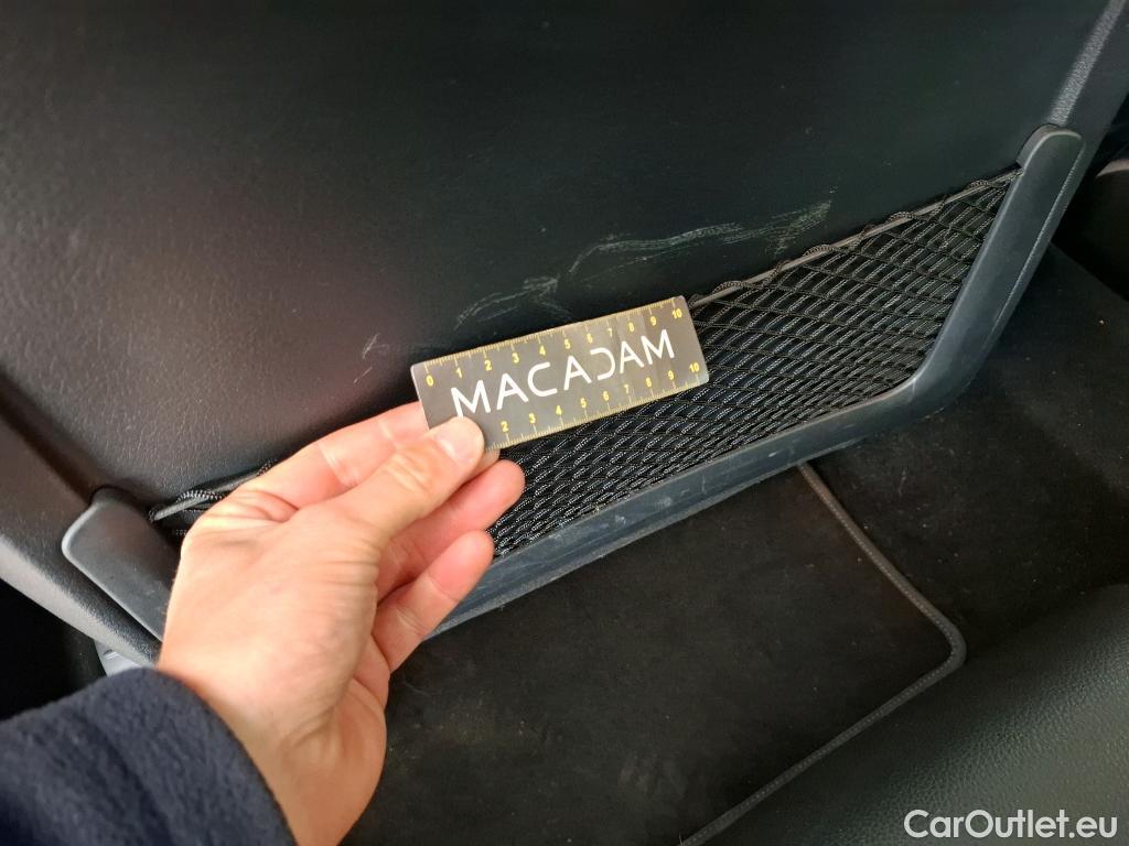  Mercedes  CLA-Klasse MERCEDES-BENZ CLA Coupe  2019  4P  Coupé CLA 180 d Business Line BA8 #52