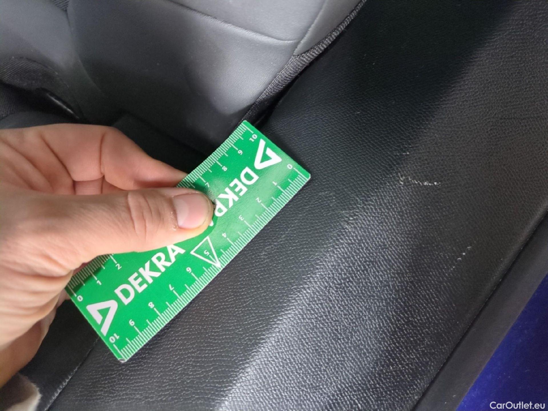  Peugeot  3008  GT Line 1.5 HDi 130CV BVA8 E6dT #19