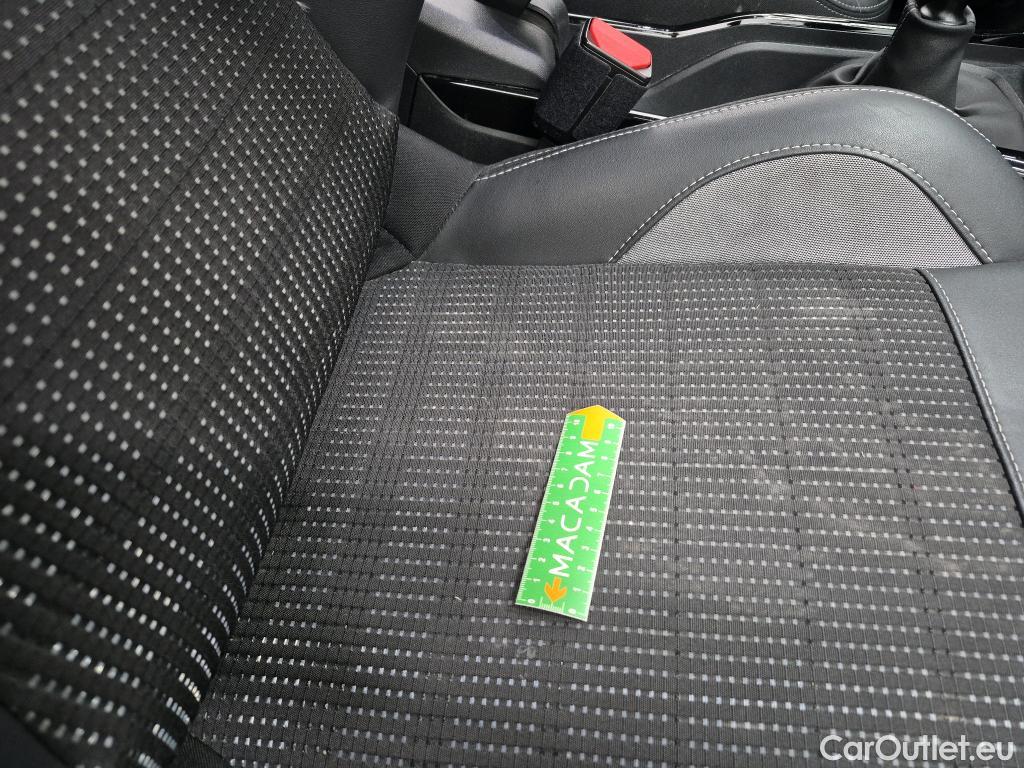  Peugeot  2008  Allure Business 1.2 PureTech 130CV BVM6 E6dT #17