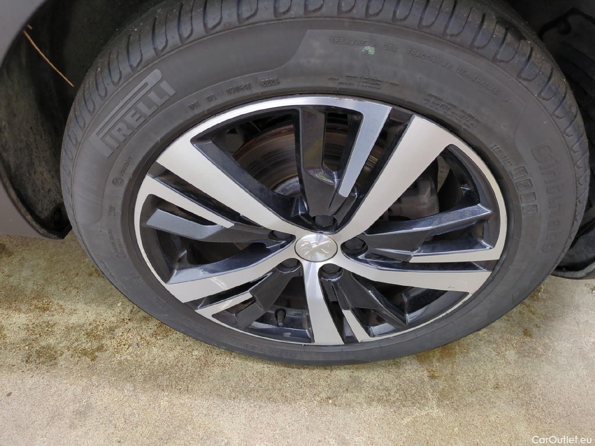  Peugeot  3008  GT Line 1.5 HDi 130CV BVA8 E6dT #4