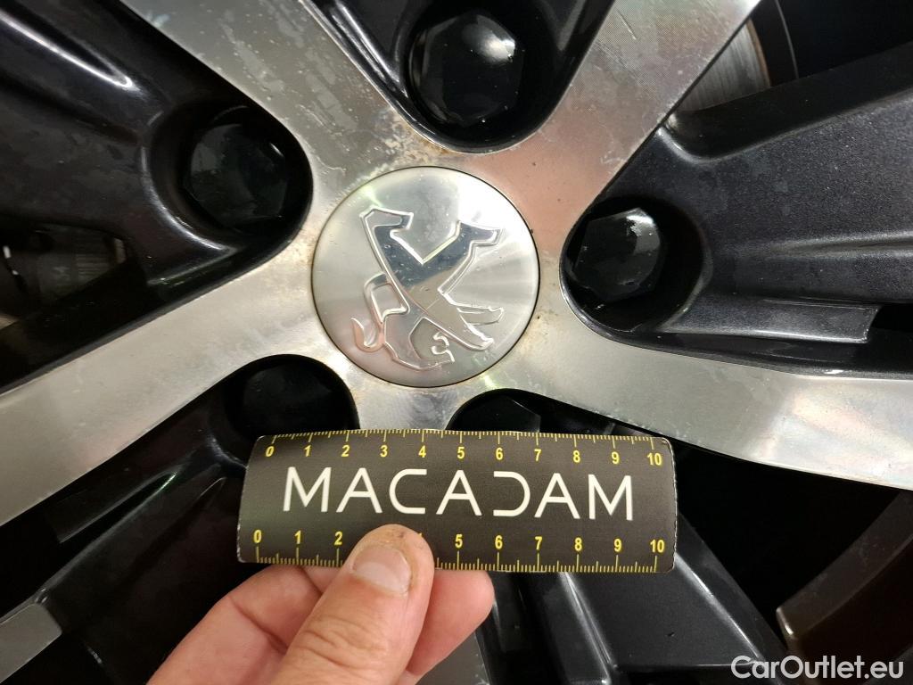  Peugeot  3008  Allure 1.2 PureTech 130CV BVM6 E6 #5