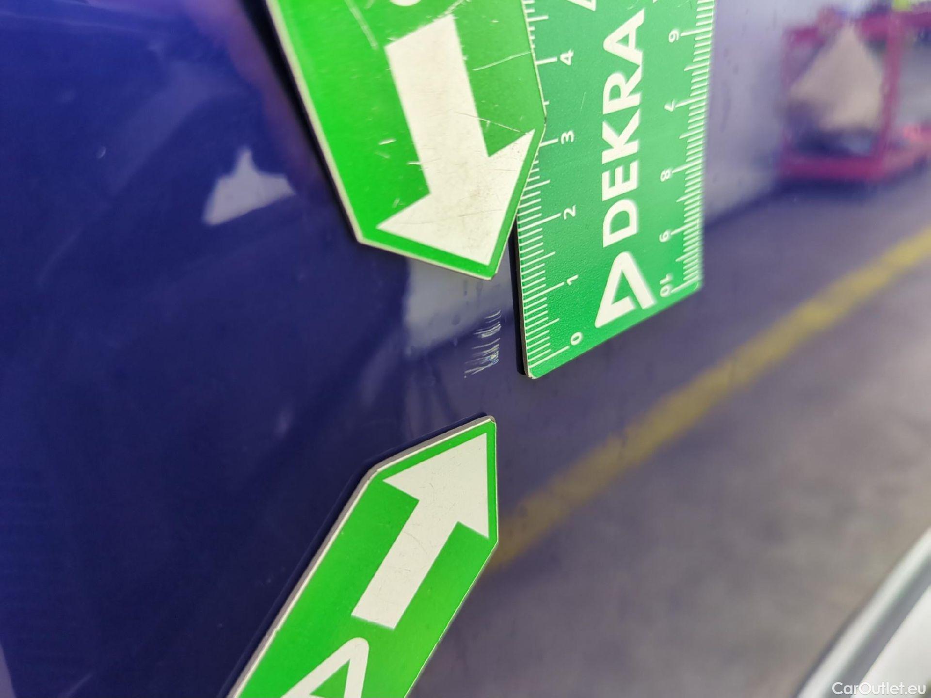  Peugeot  3008  GT Line 1.5 HDi 130CV BVA8 E6dT #17