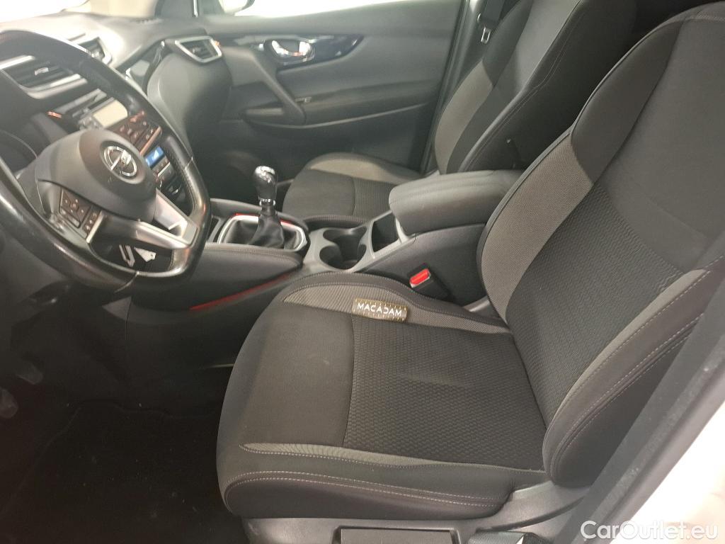  Nissan  Qashqai NISSAN  / 2017 / 5P / Crossover &1.5 DCI 110 BUSINESS EDITION #24