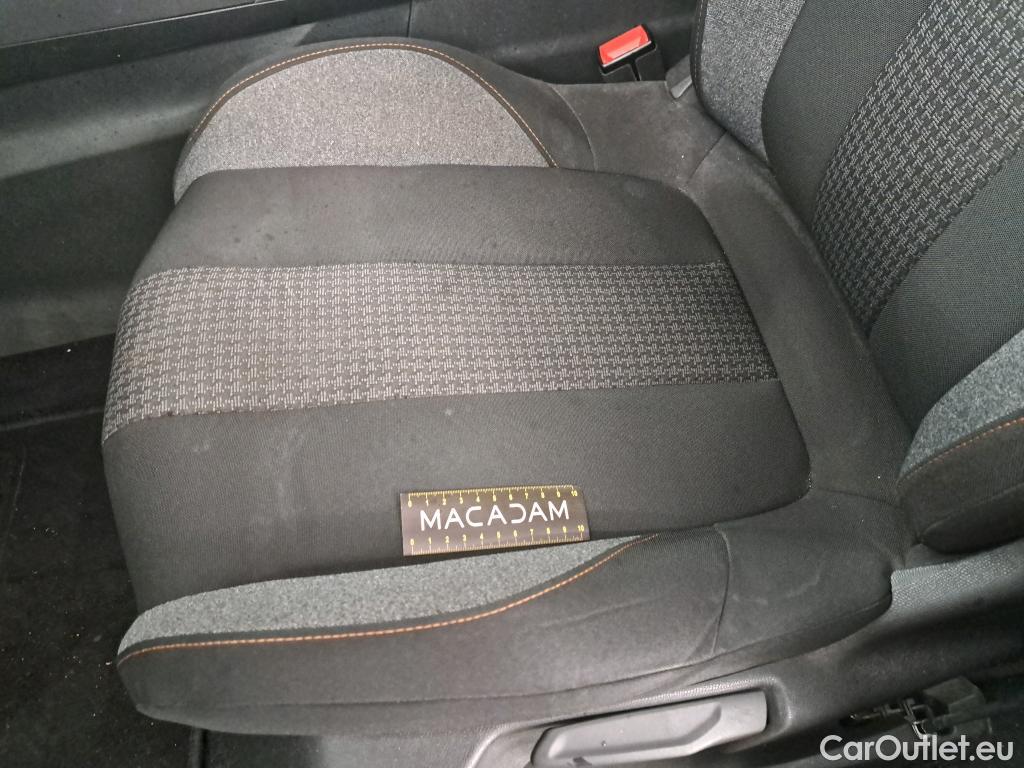  Peugeot  3008  Active Business 1.5 HDi 130CV BVA8 E6d #28