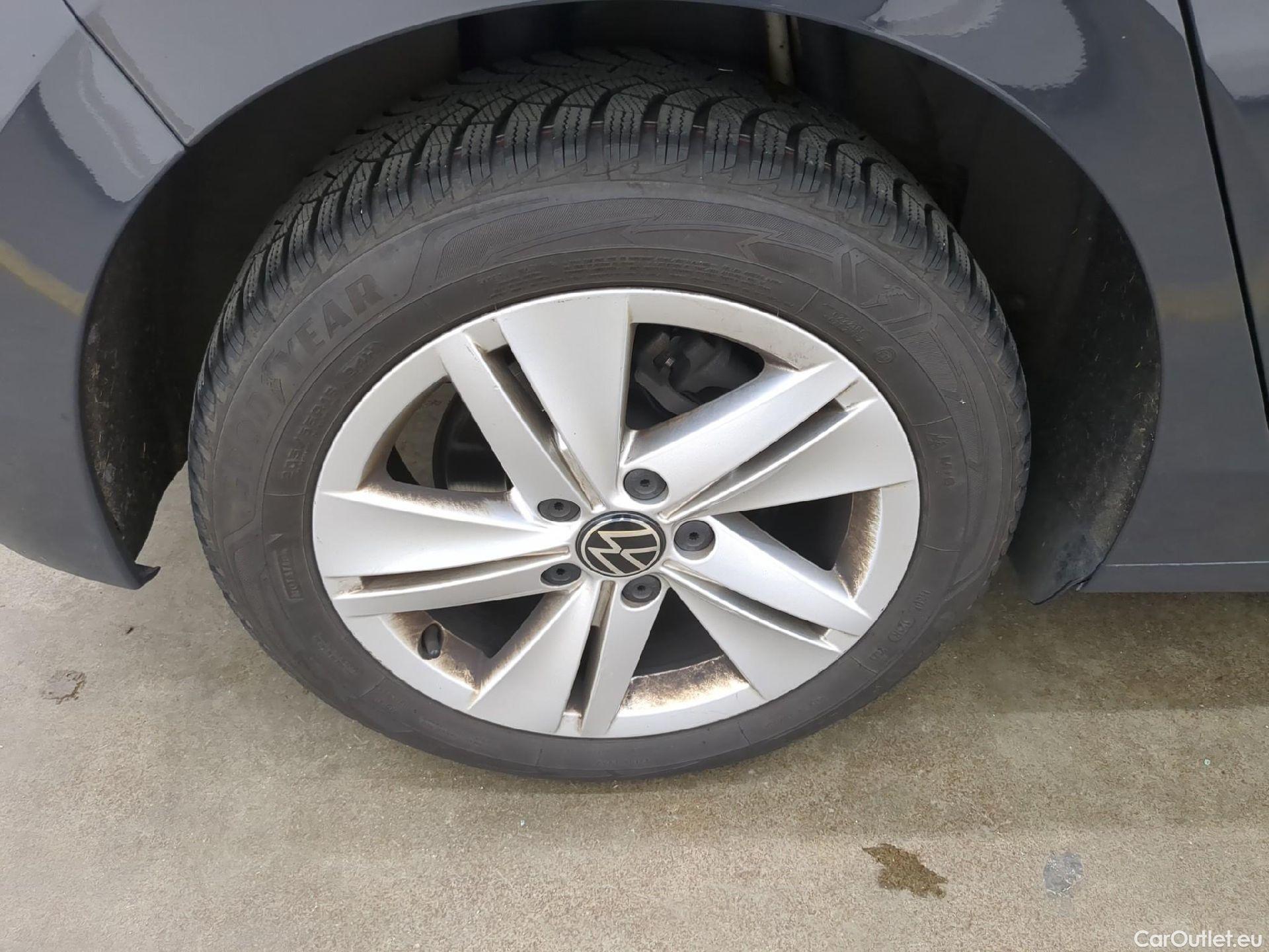  Volkswagen  Golf  VOLKSWAGEN / 2020 / 5P / Berline 2.0 TDI SCR 115 BVM6 Life Busi 1st #4