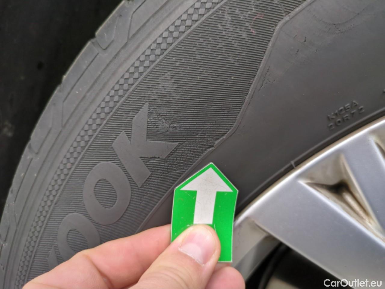  Volkswagen  Tiguan VOLKSWAGEN  / 2020 / 5P / SUV 1.5 TSI 150 DSG7 Life Busines #1