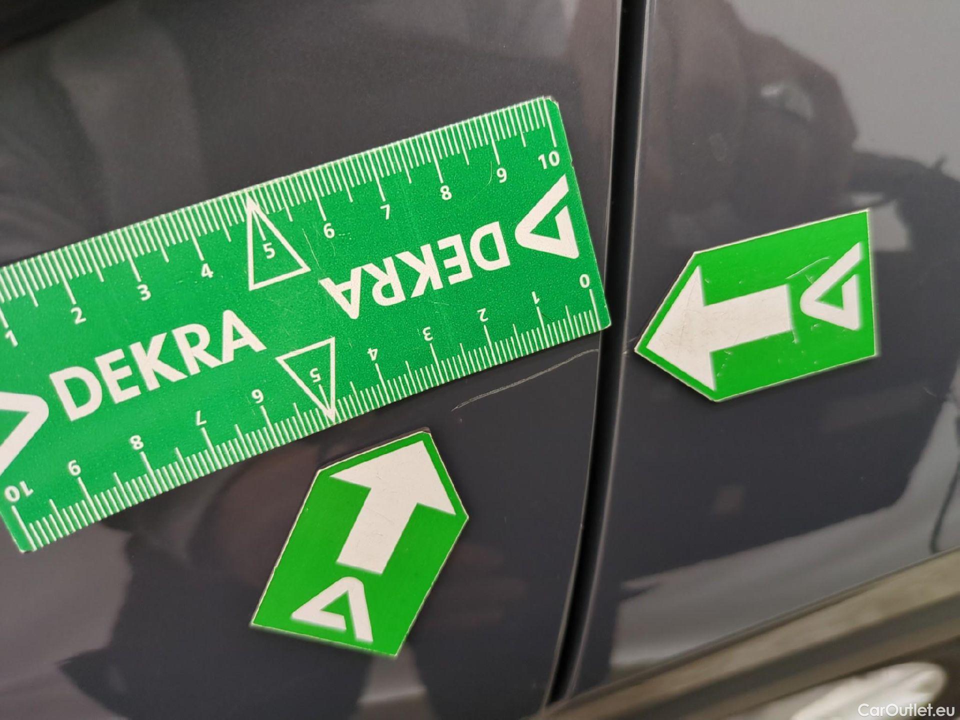  Volkswagen  Tiguan VOLKSWAGEN  / 2020 / 5P / SUV 1.5 TSI 150 DSG7 Life Busines #11