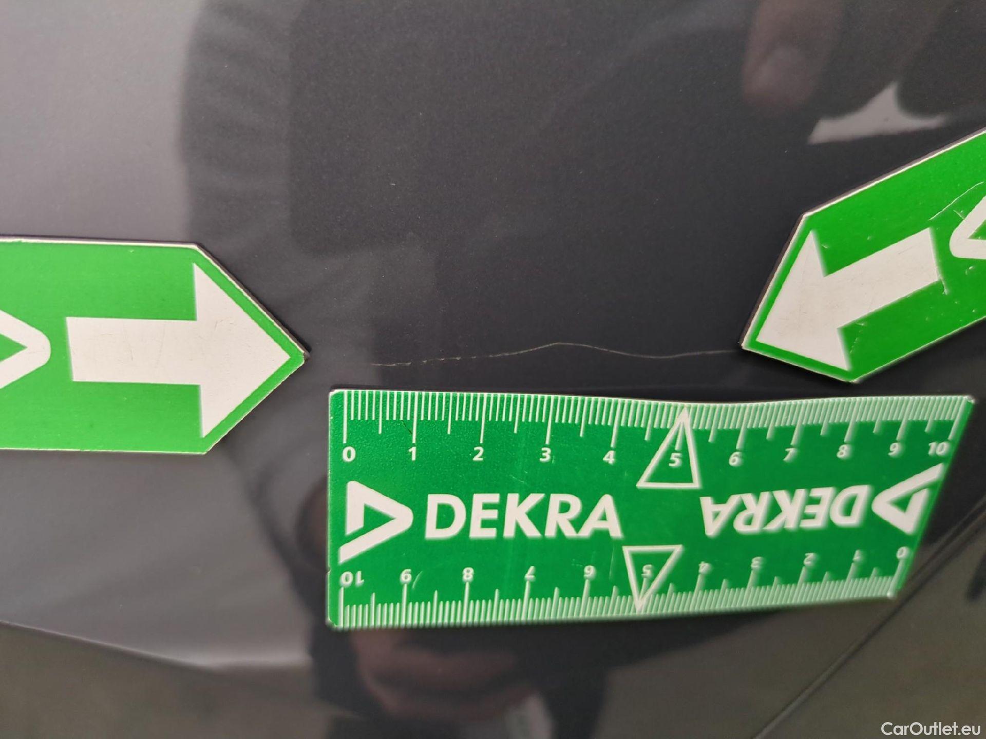  Volkswagen  Tiguan VOLKSWAGEN  / 2020 / 5P / SUV 1.5 TSI 150 DSG7 Life Busines #17