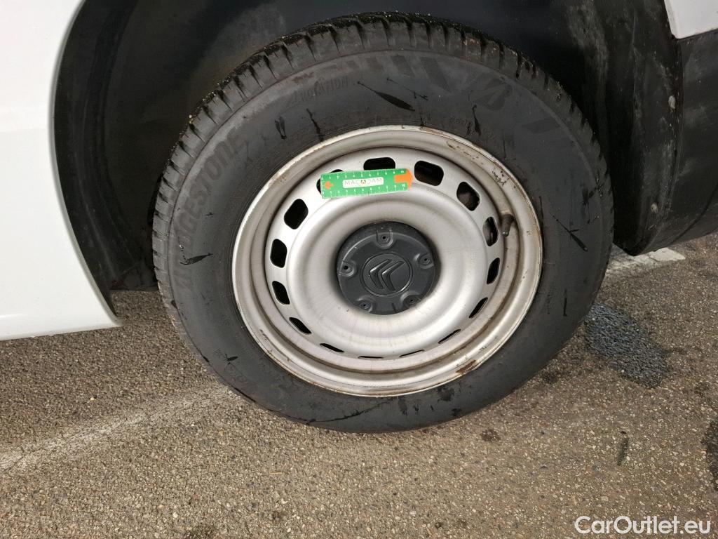  Citroen  Berlingo CITROEN  Van / 2018 / 4P / Fourgonnette Taille M 650kg BlueHDi 100 S&S BVM Club #24