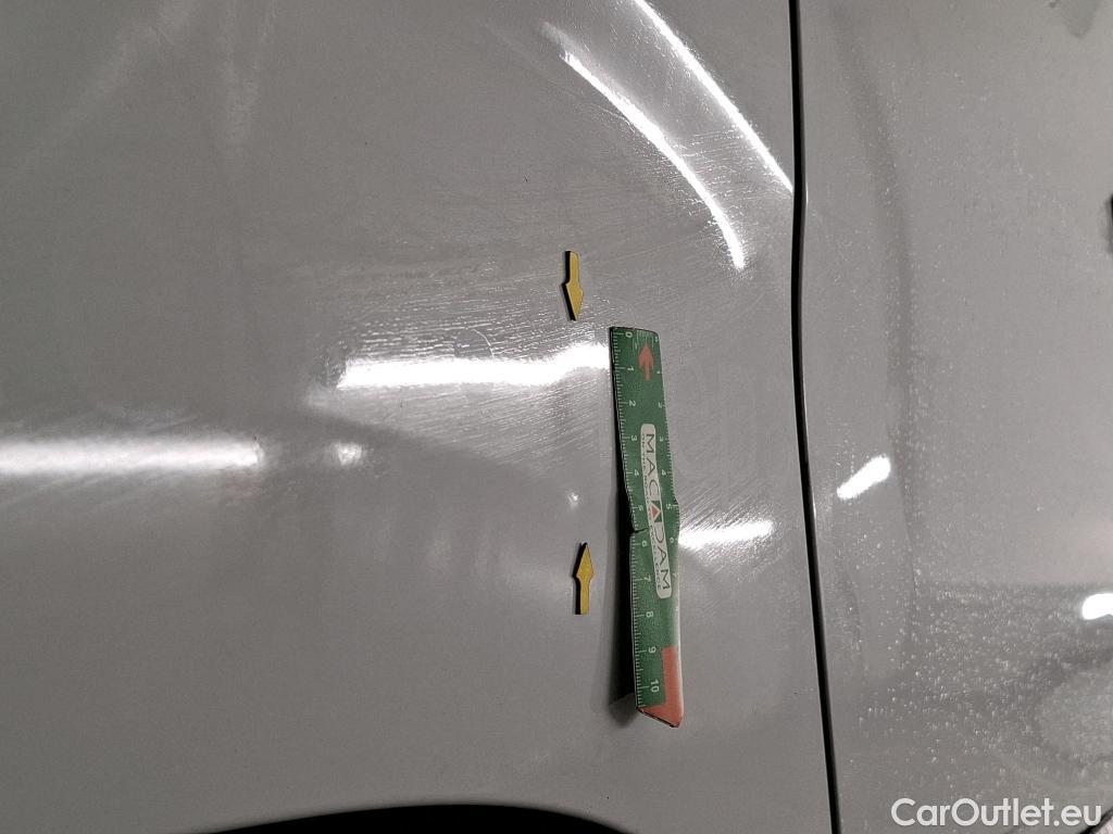  Citroen  Berlingo CITROEN  Van / 2018 / 4P / Fourgonnette Taille M 650kg BlueHDi 100 S&S BVM Club #28