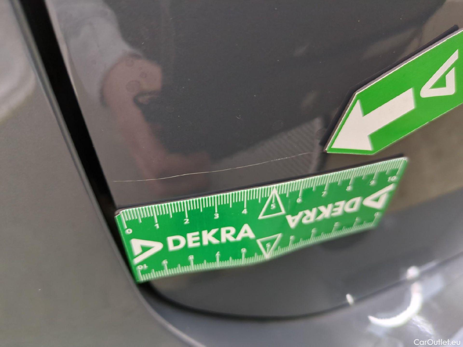  Volkswagen  Tiguan VOLKSWAGEN  / 2020 / 5P / SUV 1.5 TSI 150 DSG7 Life Busines #19