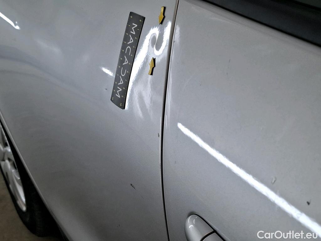  Renault  Clio  IV Air MediaNav 1.5 dCi 90CV BVM5 E6 #24