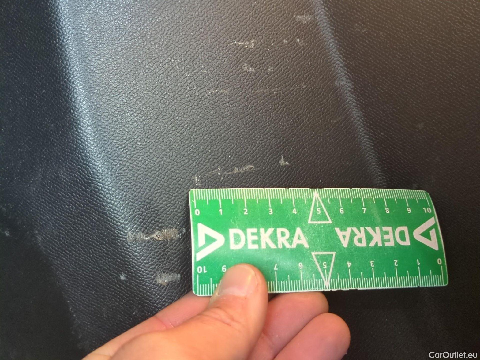  Peugeot  2008  Allure Business 1.2 PureTech 130CV BVA8 E6d #12